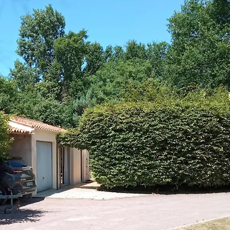 2 Personnes, Proche 度假居 *