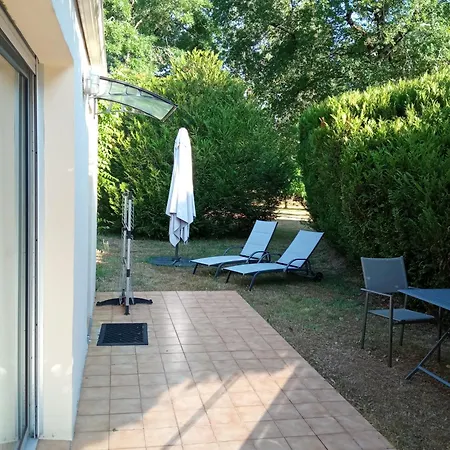 2 Personnes, Proche 度假居 沙朗