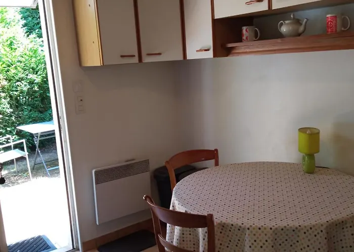 2 Personnes, Proche Hébergement de vacances *